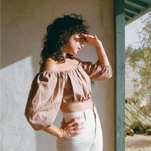 Ozma of California Georgia top